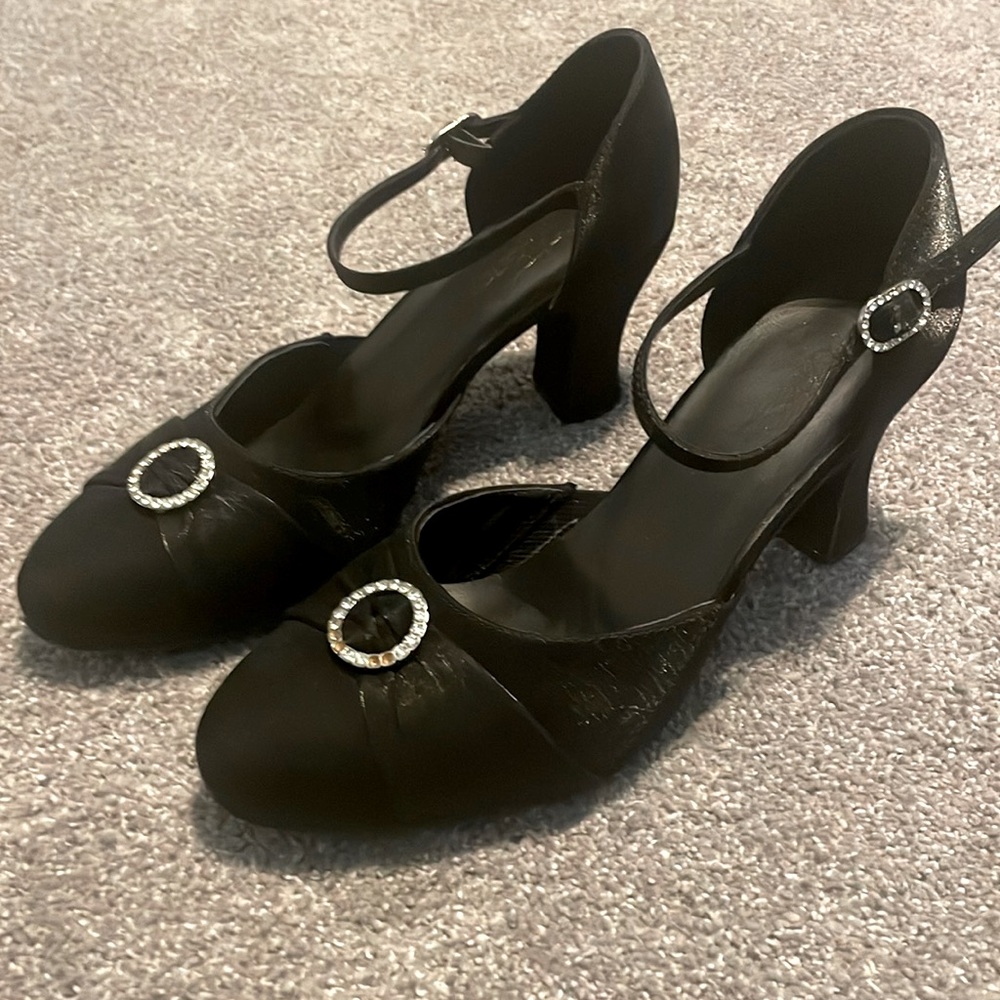 So Danca ballroom shoes.  Black BL28 - Size 8.5